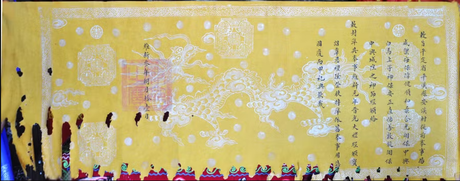 Sắc thần - “Bảo vật trấn môn” của làng Việt